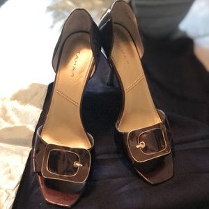Ladies brown patent open toe gold heel pump